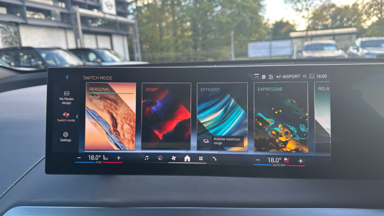 BMW iX 300kW xDrive45 M Sport 101kWh 5dr Auto [Pro Pack] Electric Estate